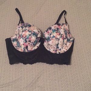 🤭🛑SOLD🛑🤭Xhilaration Floral Corset Bra